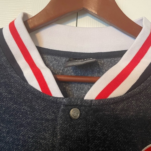 Captain America Jac Shirt - Picture 4 of 7